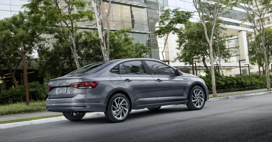  Volkswagen Virtus TSI Highline 2018 года  (фото 7 из 14)